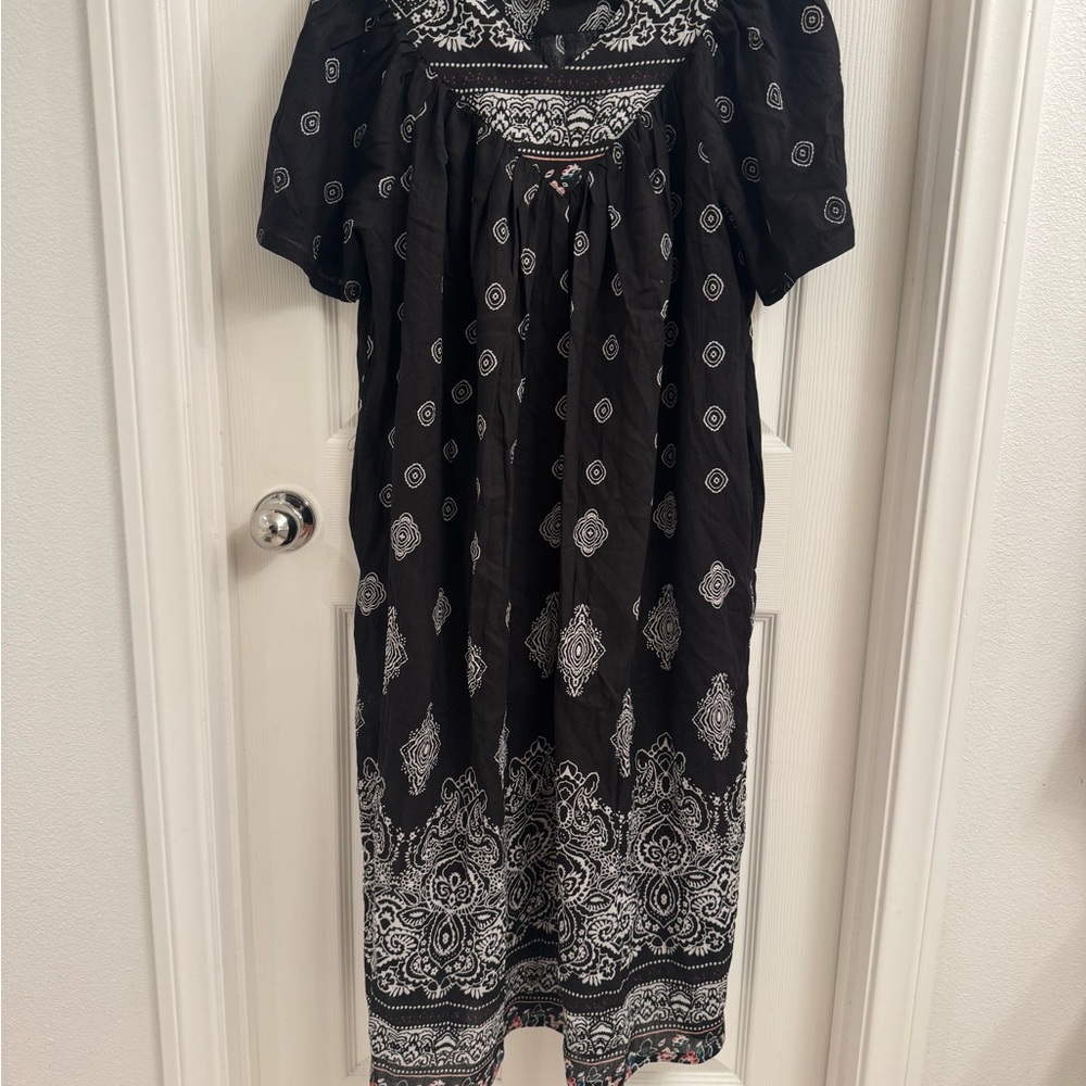 Expressions Black and White Ornate Midi Dress